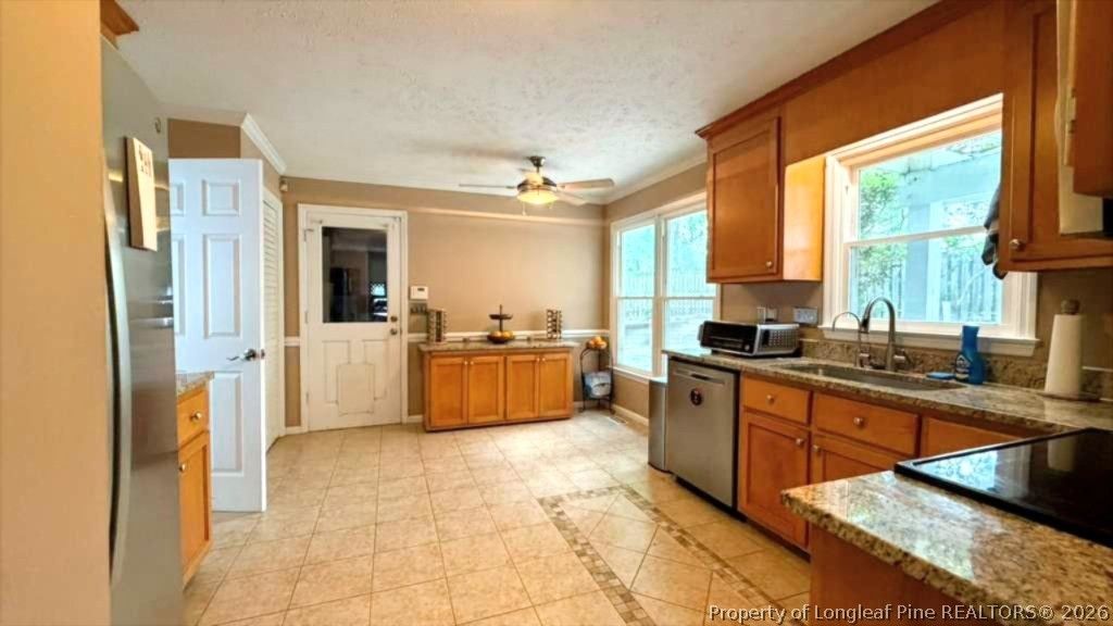 2932 Delaware Drive, Fayetteville, NC 28304 — photo 3