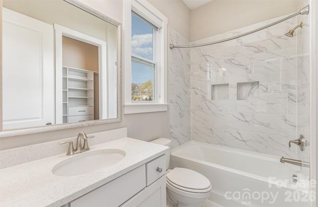 123 Farm Knoll Way, Mooresville, NC 28117