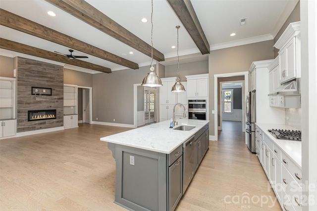 123 Farm Knoll Way, Mooresville, NC 28117