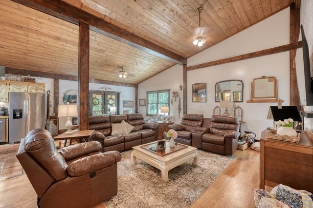 243 Chattahoochee Acres, Cleveland, GA 30528