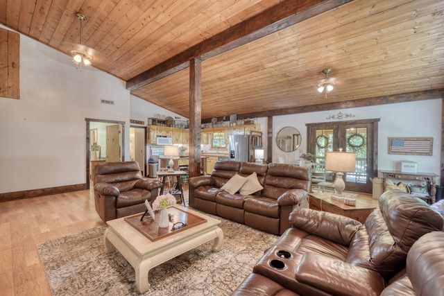 243 Chattahoochee Acres, Cleveland, GA 30528