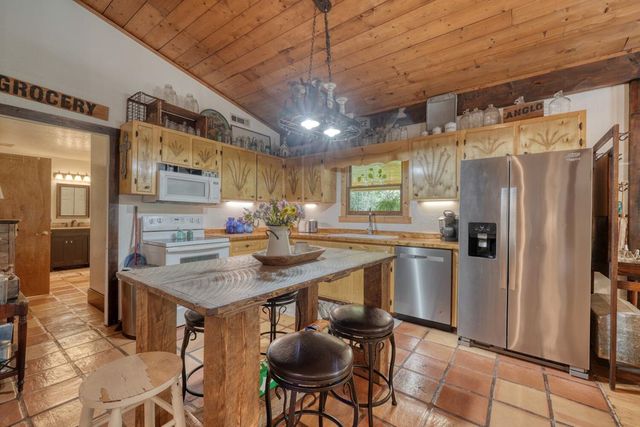 243 Chattahoochee Acres, Cleveland, GA 30528