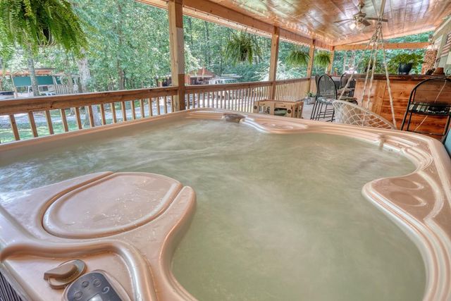 243 Chattahoochee Acres, Cleveland, GA 30528