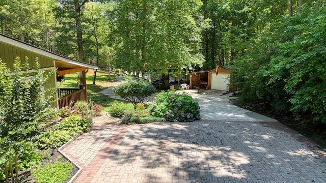 243 Chattahoochee Acres, Cleveland, GA 30528