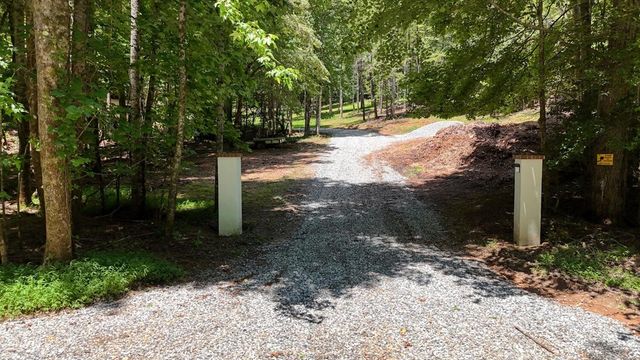 243 Chattahoochee Acres, Cleveland, GA 30528