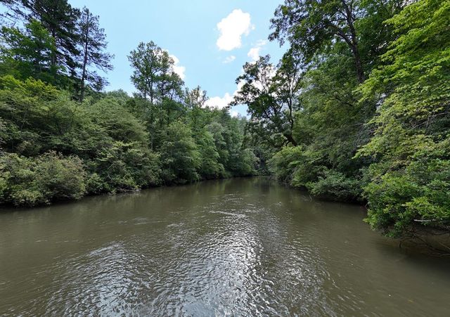 243 Chattahoochee Acres, Cleveland, GA 30528