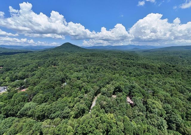 243 Chattahoochee Acres, Cleveland, GA 30528