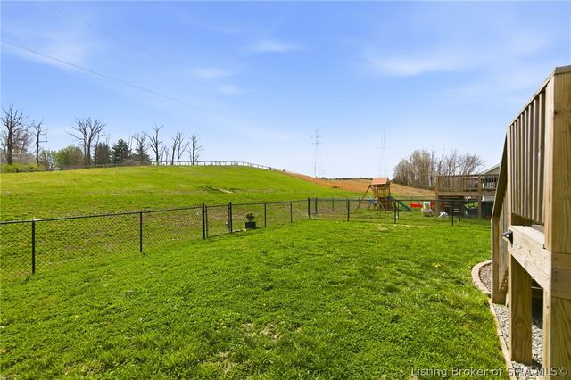 8008 Palermo Trail, Sellersburg, IN 47172