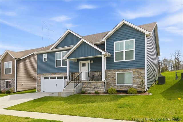 8008 Palermo Trail, Sellersburg, IN 47172