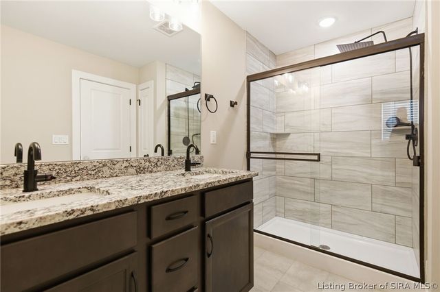 8008 Palermo Trail, Sellersburg, IN 47172