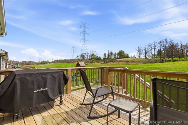 8008 Palermo Trail, Sellersburg, IN 47172