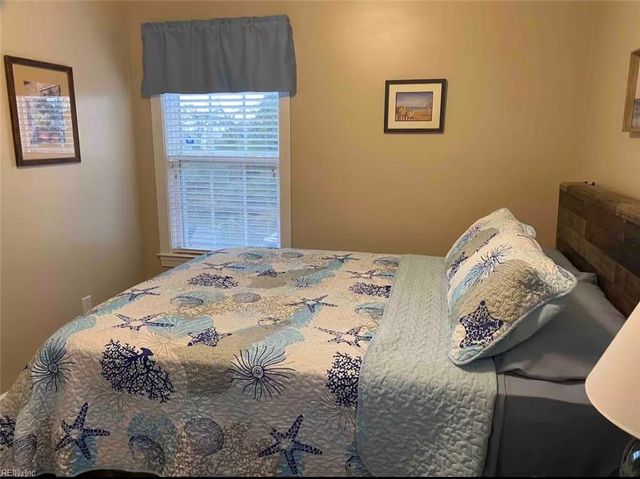 16 Al ST, Hampton, VA 23664