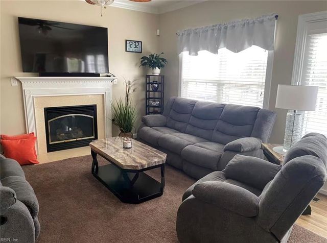 16 Al ST, Hampton, VA 23664