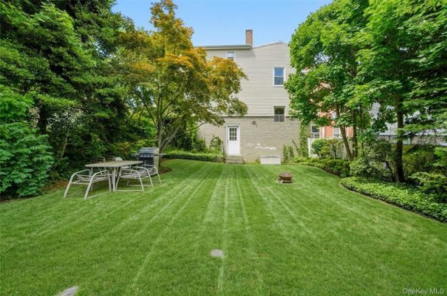 342 Roberts Avenue, Yonkers, NY 10703