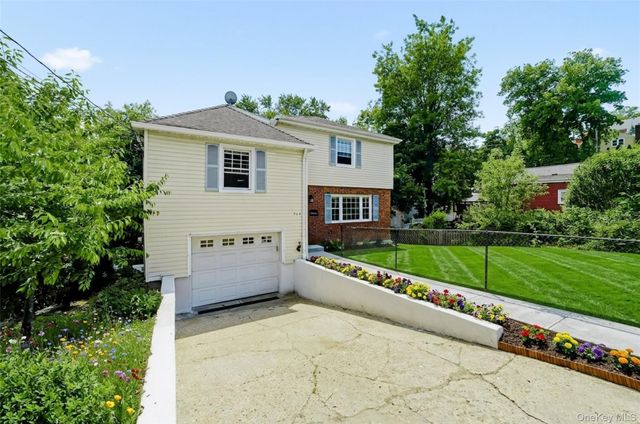 342 Roberts Avenue, Yonkers, NY 10703