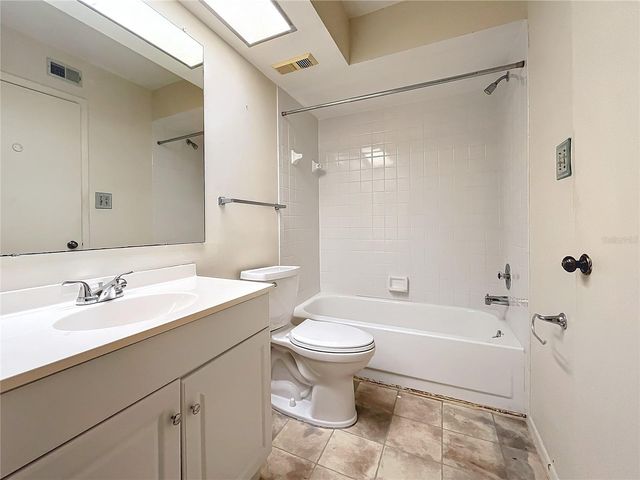 2587 COUNTRYSIDE BOULEVARD 6111, Clearwater, FL 33761