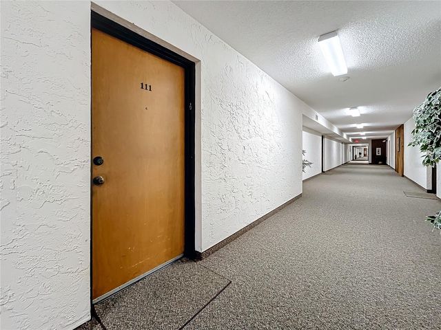 2587 COUNTRYSIDE BOULEVARD 6111, Clearwater, FL 33761