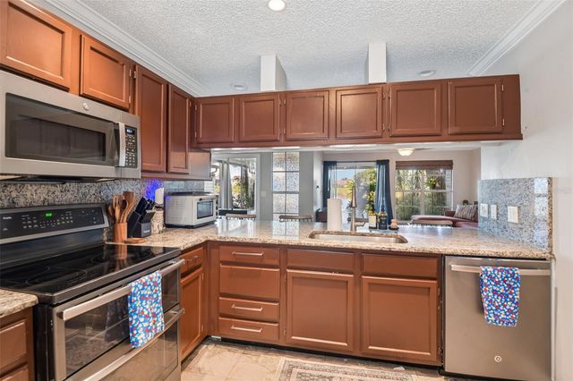 6910 LAKE PLACE COURT, Tampa, FL 33634