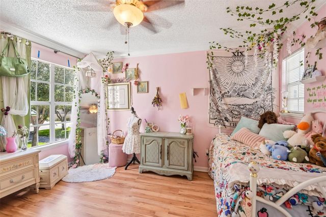 6910 LAKE PLACE COURT, Tampa, FL 33634