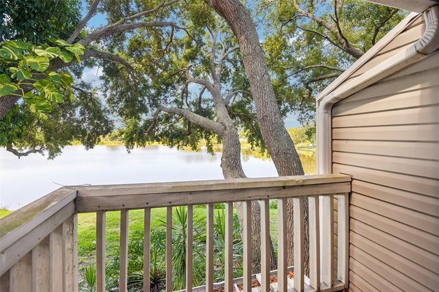6910 LAKE PLACE COURT, Tampa, FL 33634