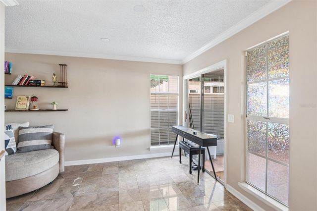 6910 LAKE PLACE COURT, Tampa, FL 33634