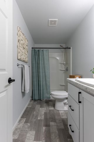 10174 Burgundy Drive, Horace, ND 58047