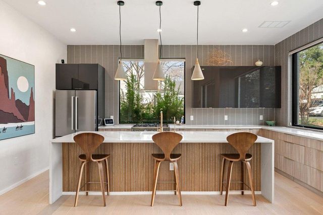 4717 Mount Vernon DR A, Austin, TX 78745