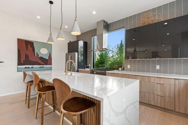 4717 Mount Vernon DR A, Austin, TX 78745