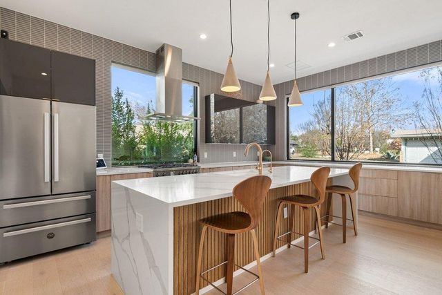 4717 Mount Vernon DR A, Austin, TX 78745