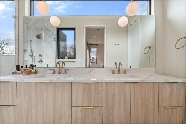 4717 Mount Vernon DR A, Austin, TX 78745