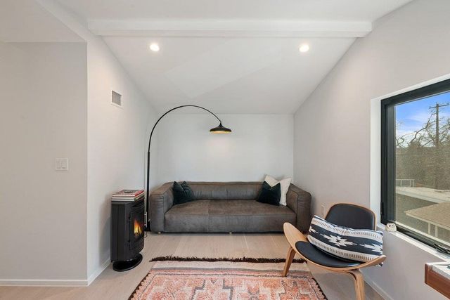 4717 Mount Vernon DR A, Austin, TX 78745