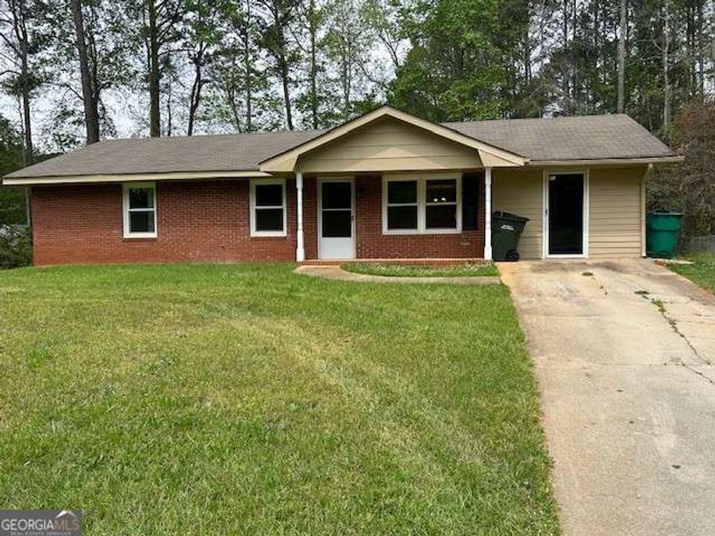 105 Longstreet Circle, Oxford, GA 30054