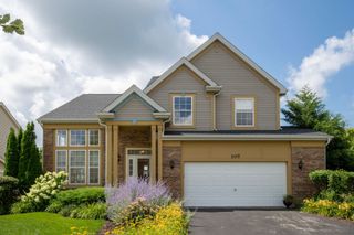 107 W Hampton Court, Round Lake, IL 60073