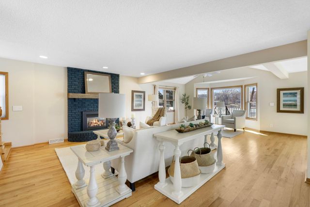 6505 Kneafsey Street SE, Prior Lake, MN 55372