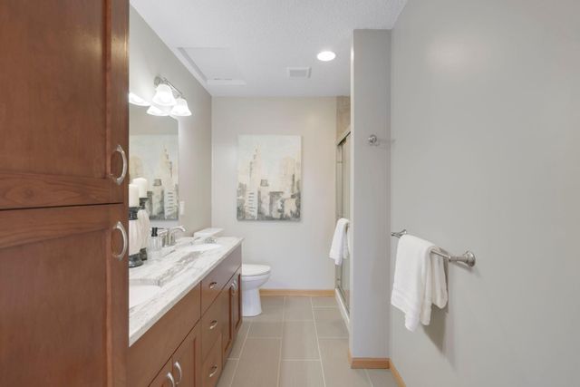 6505 Kneafsey Street SE, Prior Lake, MN 55372