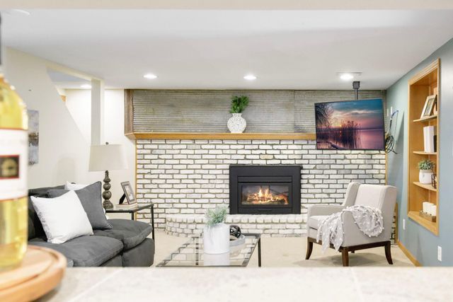 6505 Kneafsey Street SE, Prior Lake, MN 55372