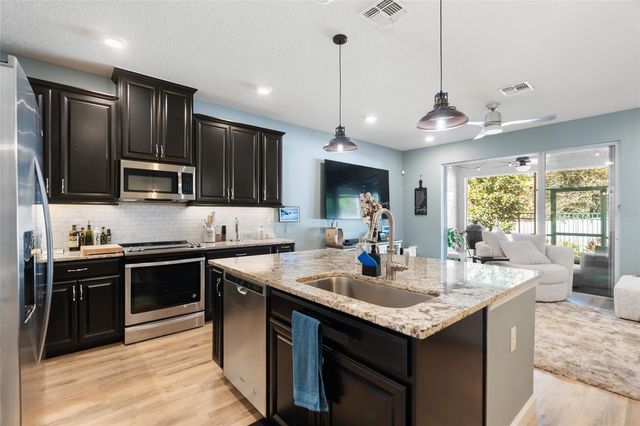 1207 SUNSET LANE, Dunedin, FL 34698