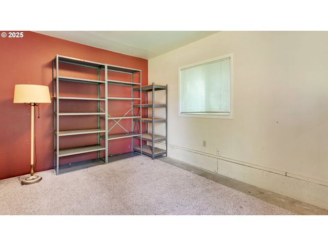 19609 Se WOODED HILLS Dr, Damascus, OR 97089