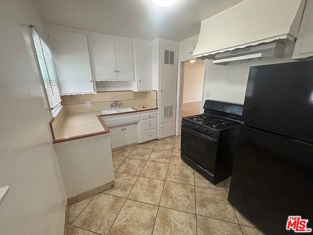 4131 Palmwood Drive 5, Los Angeles, CA 90008