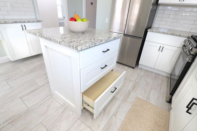 2 Orford Street, Colonie, NY 12205