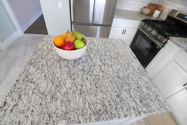 2 Orford Street, Colonie, NY 12205