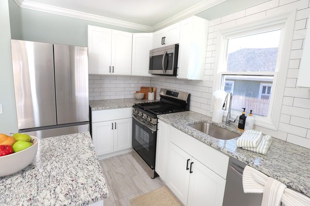 2 Orford Street, Colonie, NY 12205