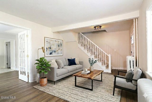 2 Orford Street, Colonie, NY 12205