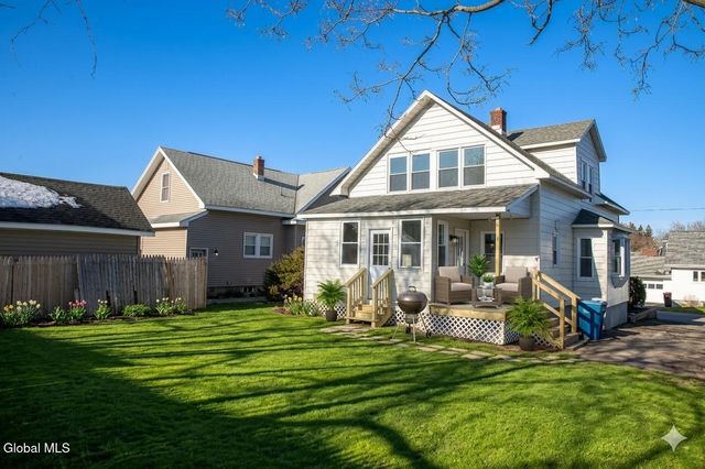 2 Orford Street, Colonie, NY 12205