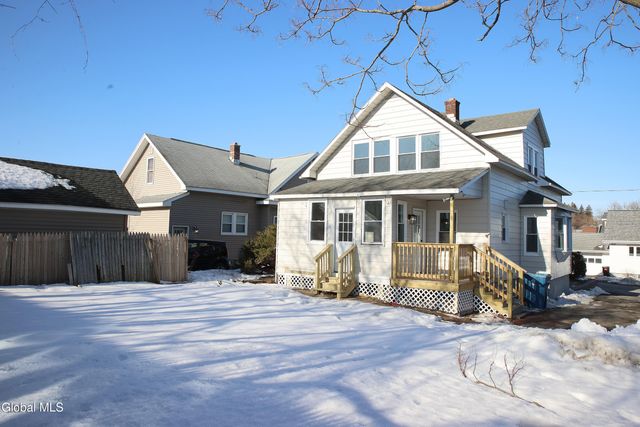 2 Orford Street, Colonie, NY 12205