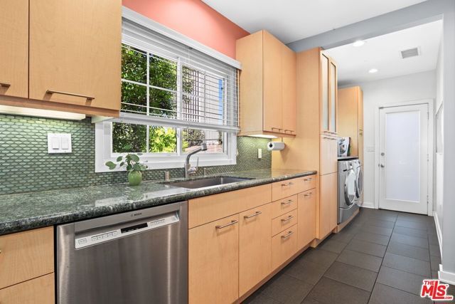 825 S Stanley Avenue, Los Angeles, CA 90036