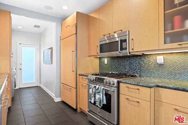 825 S Stanley Avenue, Los Angeles, CA 90036