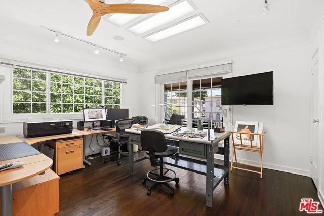 825 S Stanley Avenue, Los Angeles, CA 90036