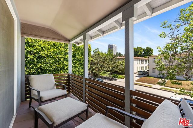 825 S Stanley Avenue, Los Angeles, CA 90036