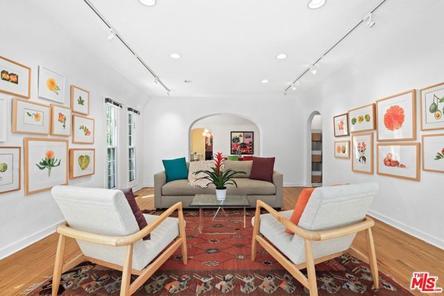 825 S Stanley Avenue, Los Angeles, CA 90036